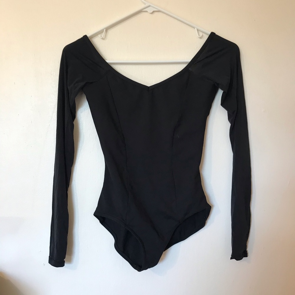 CAPEZIO long sleeve open back leotard 🖤✨